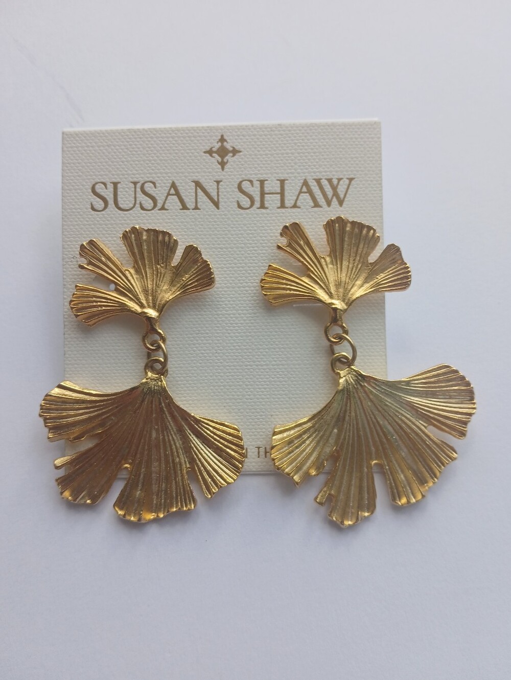 Susan Shaw Dangling Double Leaf Gingko Biloba Post Earrings